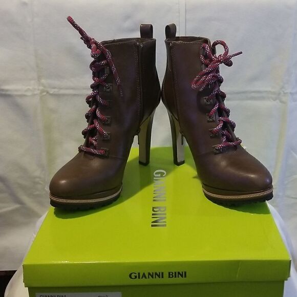 Womens Gianni Bini Boots  - Picture 2 of 11